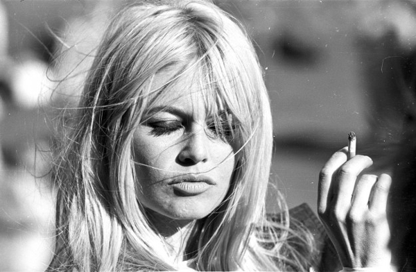 s3-historiafoto-brigitte-bardot-eyeliner