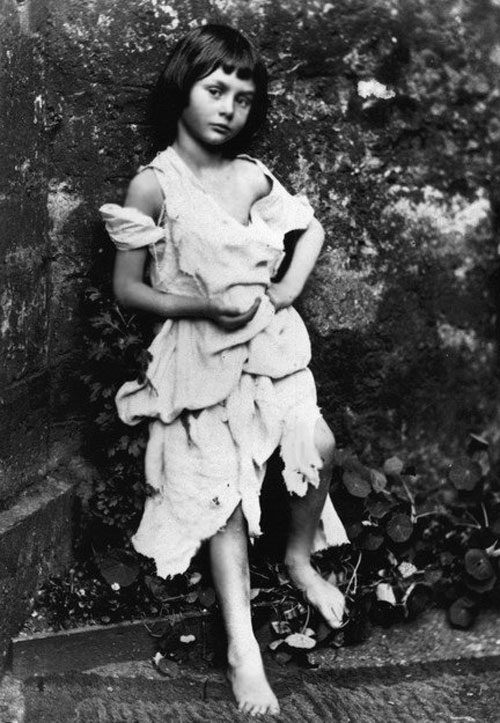 s25-Alice_Liddell_de-Carroll-wikipedia-dominio-publico