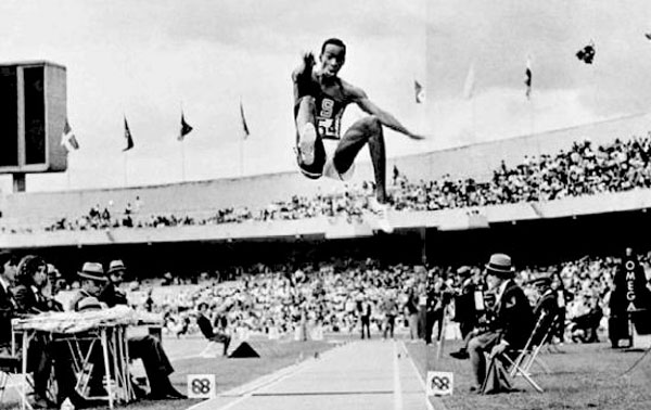 s31-palco-mexico-68-Robert-Beamon