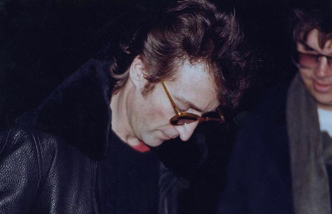 s6-historiafoto-lennon