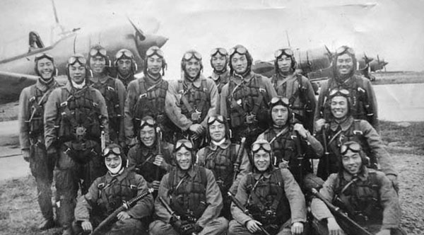 s49-dedondeviene-kamikaze-pilotos