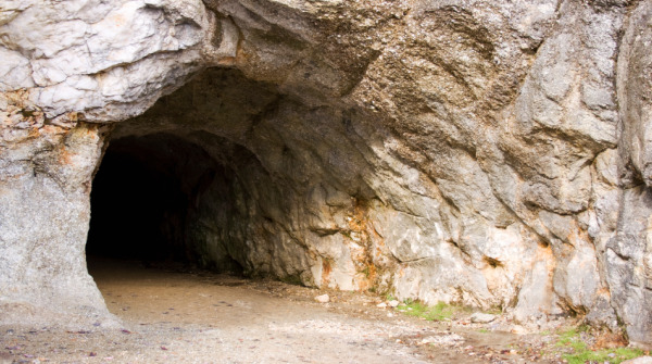 s8-casa-cueva