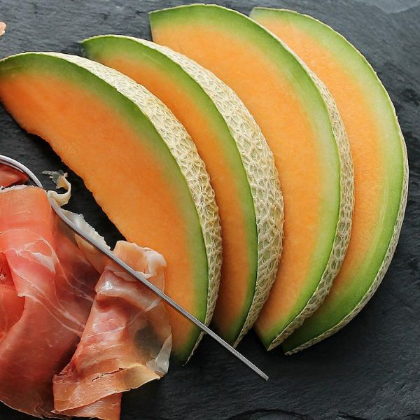 Conoce los mejores aperitivos y entradas frescas usando una variedad de frutas